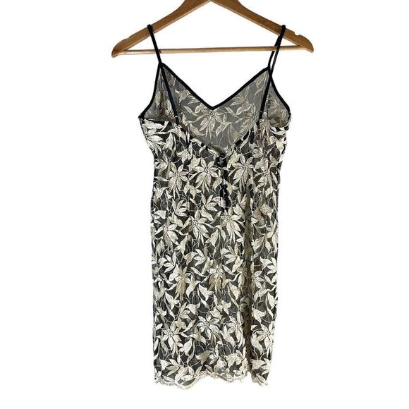 Victoria Secret Y2K Embroidered Floral Slip Chemise Nightgown Size Small - Picture 2 of 8